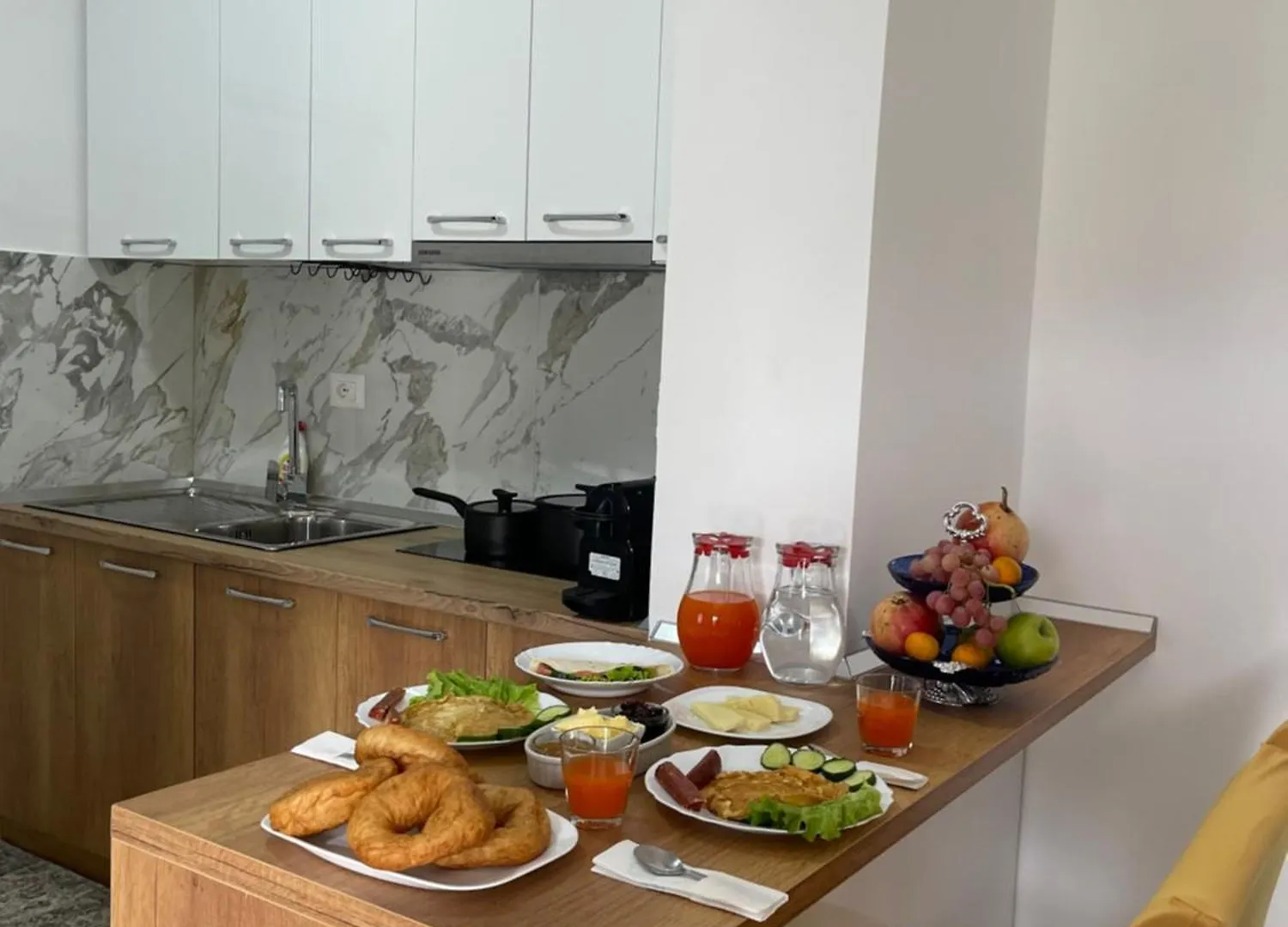 Apartment Guest House Nuhellari Zhaban