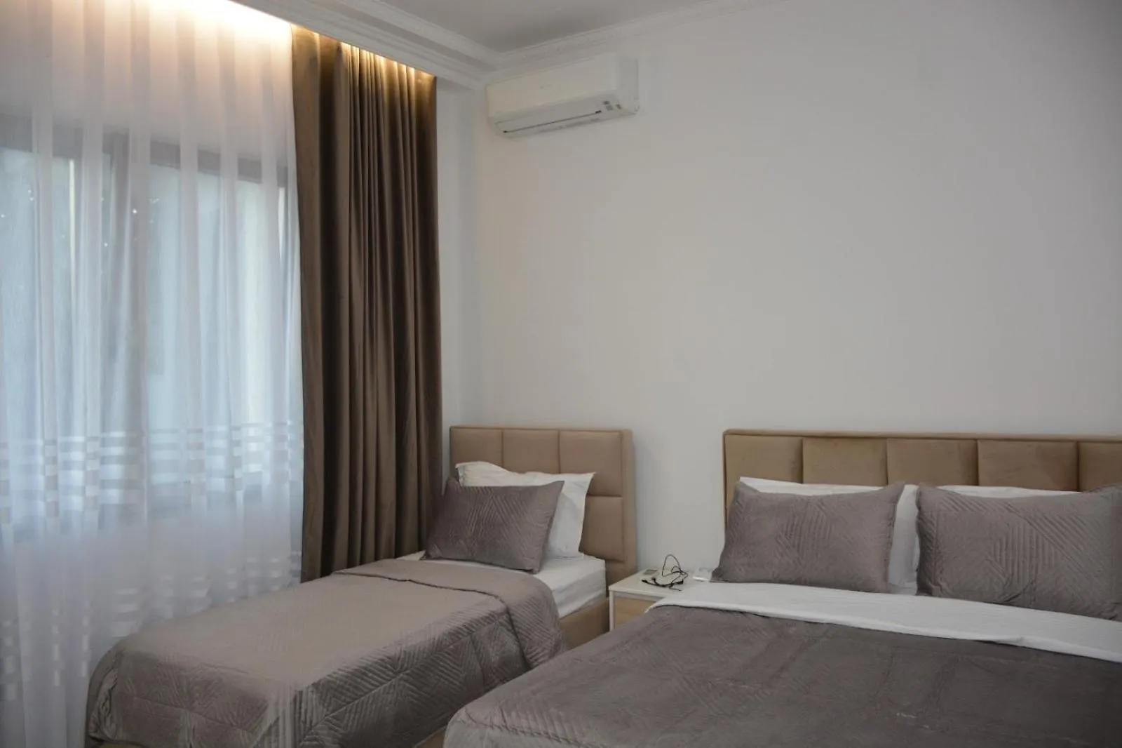 Apartment Guest House Nuhellari Zhaban